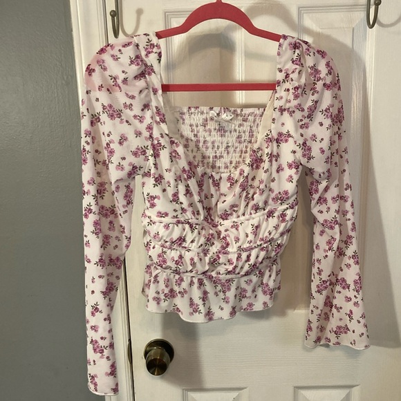 Kirious Tops - Kirious White Cream Ruched Bell Sleeve Blouse Size M